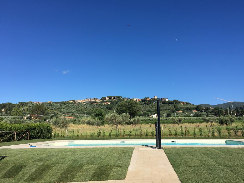Agriturismo Quattro Pini กัสตาลเญโต การ์ดุชชี ภายนอก รูปภาพ