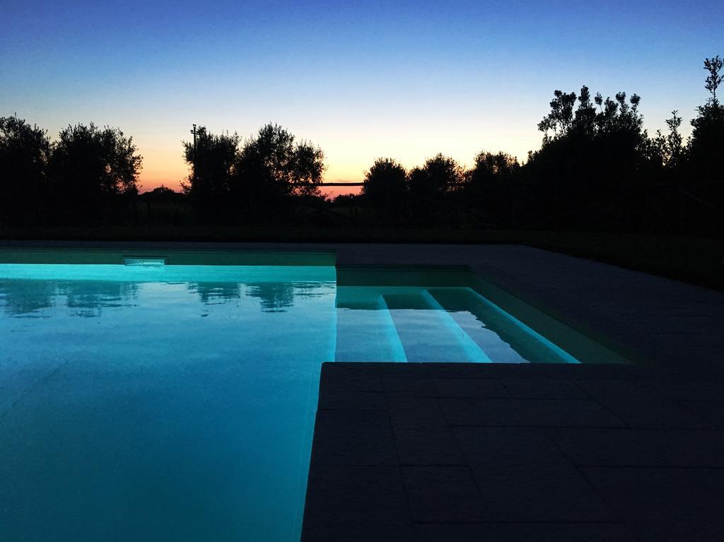 Agriturismo Quattro Pini กัสตาลเญโต การ์ดุชชี ภายนอก รูปภาพ